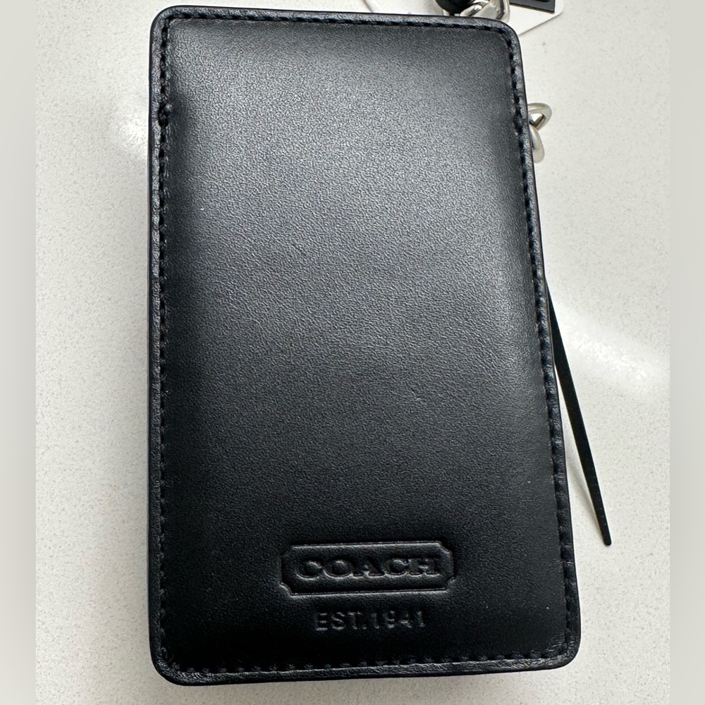 Coach NWT IPOD WRISTLET - Picture 2 of 5